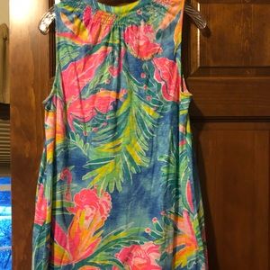 Adorable lightweight summer Lilly Pulitzer dress, size large.